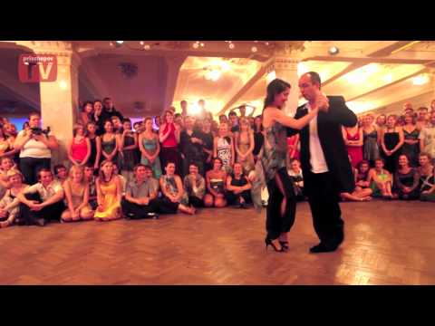 Horacio Godoy & Cecilia Berra, F. Lomuto- J. Omar, "Que tiempo aquel"