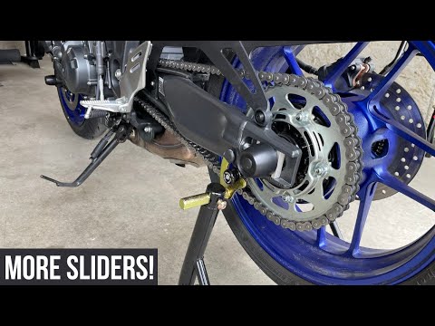 2022 YAMAHA MT-09: Installing Puig Front and Rear Axle Sliders