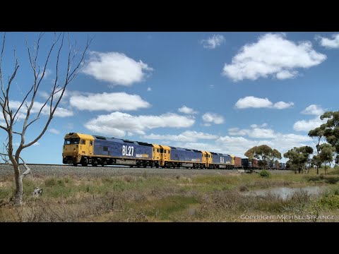 7902V Pacific National Mildura Containers (4/12/2020) - PoathTV Australian Trains & Railways
