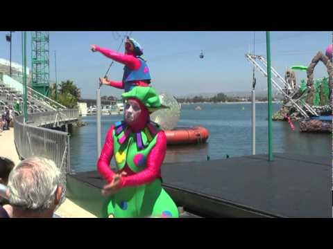 Johnny Hill Performing At Cirque De La Mer