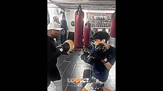 Uma hora ele apanha, na outra ele toma pisa 😂