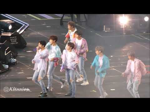 BTS (방탄소년단) - Boy with luv - Speak Yourself World Tour - Paris 190608