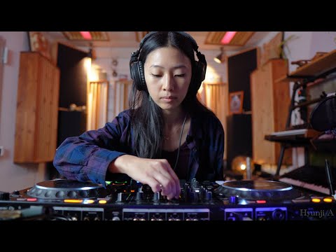Hyunji-A from the Studio - Progressive House & Techno Mix [23.02.2025]