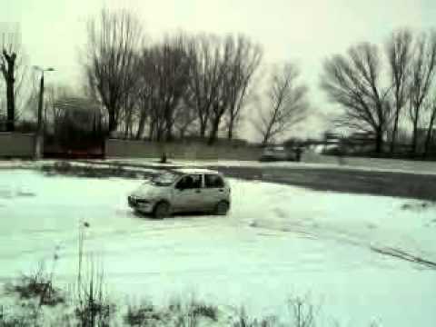 nebunie cu un matiz in poligon in 23 august