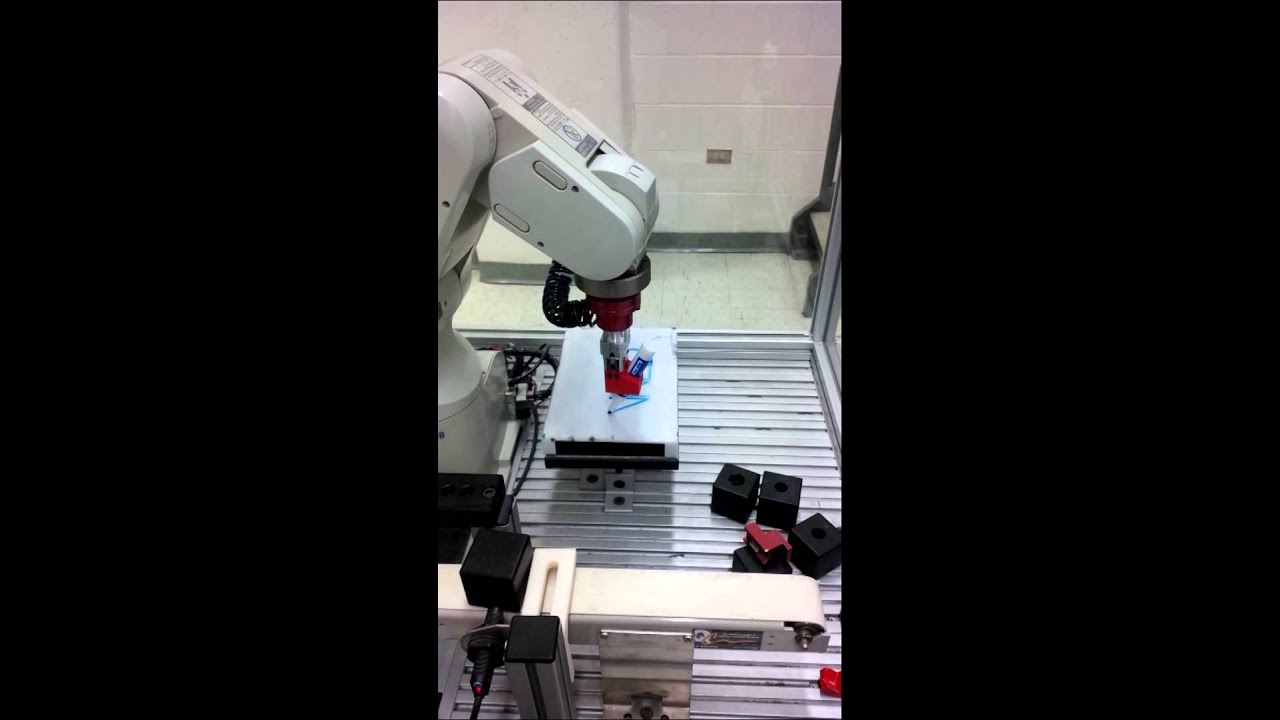 Writing Name with Mitsubishi RV-2AJ Robot