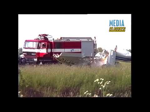 MediaTV Classics(1995): Reclamevliegtuigje stort neer op Zestienhoven Rotterdam