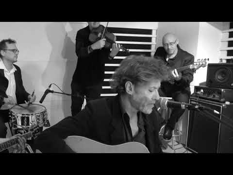 Ian Kent Cardboard Sailor