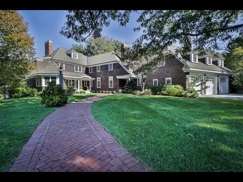 Handsome Windover Colonial in Wenham, Massachusetts