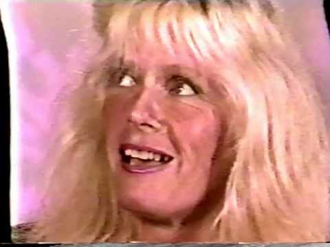 INTERVIEW WITH KIM CARNES (1985)