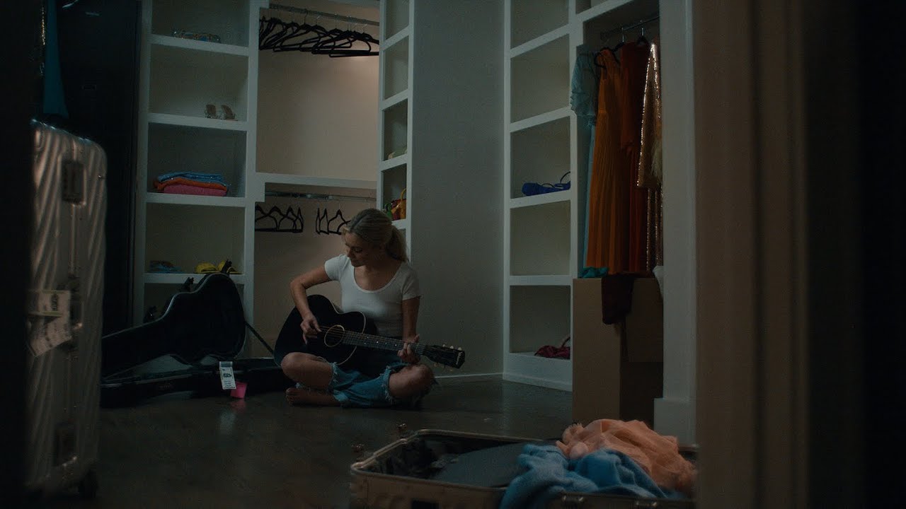 Kelsea Ballerini - Leave Me Again (Chapter 6)