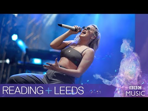 Anne-Marie - Ciao Adios (Reading + Leeds 2017)