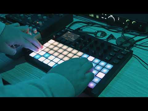 Roland TR-6S + Polyend Synth - dark/wave/witchhouse jam