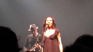 PJ Harvey John Parish URN WITH DEAD FLOWERS - CIVIL WAR CORRESPONDENT complete LIVE Paris 17/05/09