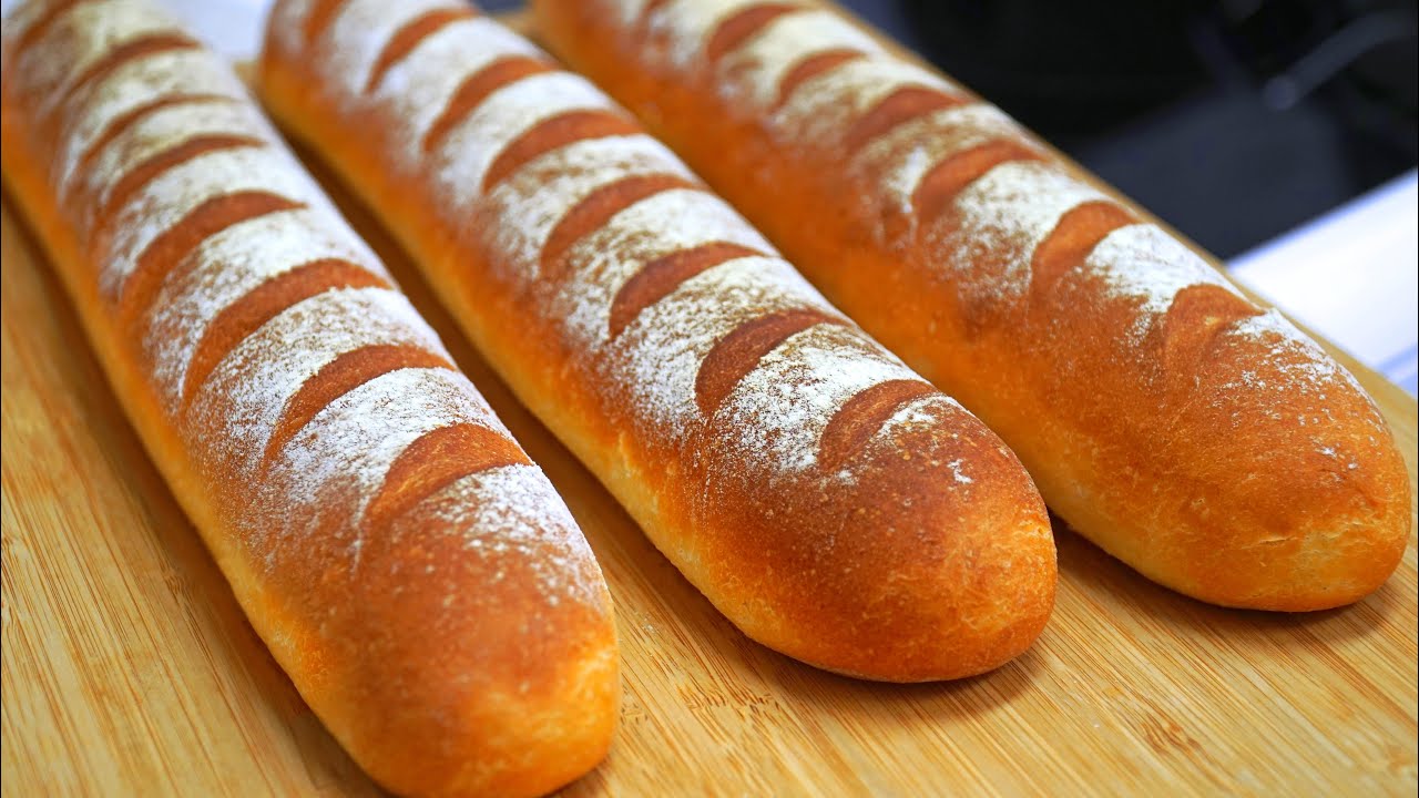 В магазине больше не покупаю! Проще простого! Настоящий багет вкусный хлеб