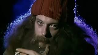 Jethro Tull. Ian Anderson. From a Dead Beat to an Old Greaser. Video.