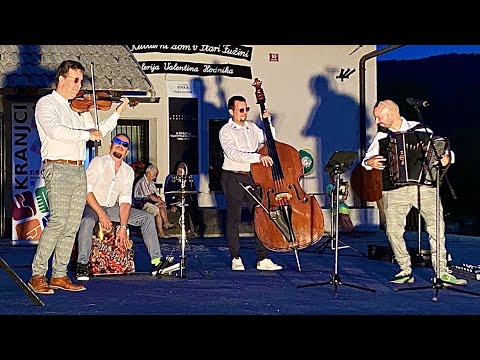 Utrinki iz poletnega koncerta v Stari Fužini #Bohinj #OpenAir