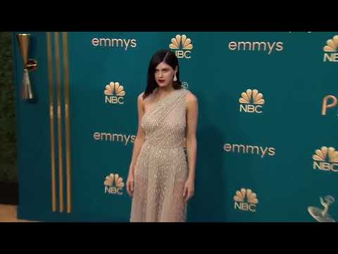 Alexandra Daddario Tits