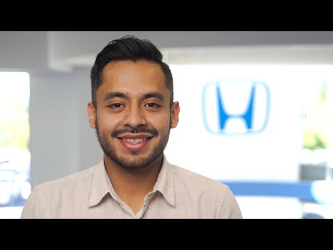 Sales & Leasing Consultant Johan Salbatierra