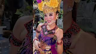 Download lagu Dektina penari joged #videoshort #jogedbali mp3 Download lagu Dektina penari joged #videoshort #jogedbali mp3