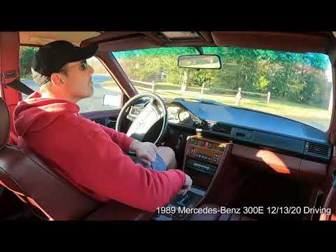1989 Mercedes-Benz 300E 12/13/20 Driving