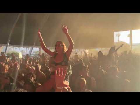 Fred Again..  Marea (we lost dancing) full video crowd  dancing on sunset Coachella 2022