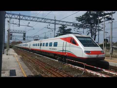 Transiti veloci di elettrotreni in servizio FrecciaBianca