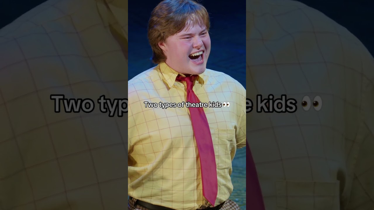 Two types of theatre kids 👀