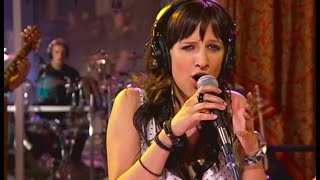 [HD] Ashlee Simpson - Pieces Of Me (Live @ AOL Sessions) (2004/06/08)