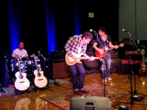 Davey Knowles and David Grissom at NAMM  Jan 2011 - 1 of 3