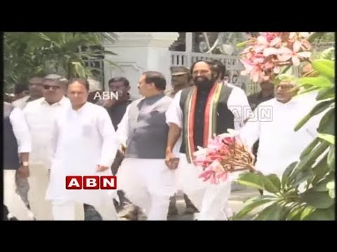 TRS Government not following HC orders over Congress MLAs and other