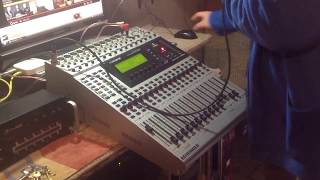 Video thumbnail for Consola digital Behringer DDX3216 by FUENTES SONORAS