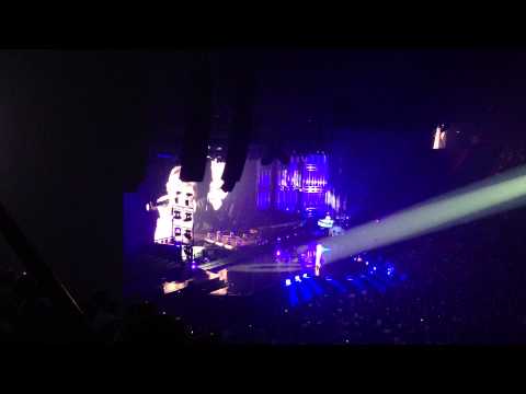 Mylène Farmer & Gary Jules Timeless Les Mots