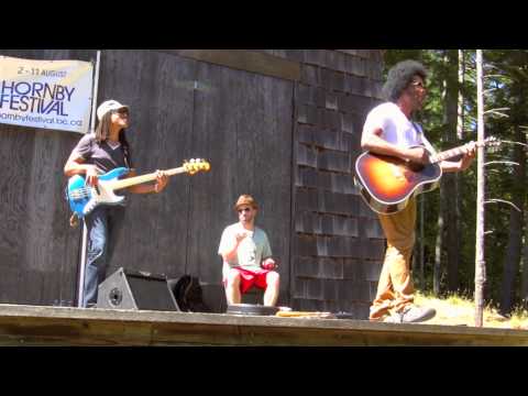 Thumbnail for ALEX CUBA at the HORNBY FESTIVAL ✩ ACOUSTIC SUMMER STAGE ✩ VAMPIRO by Max Senitt