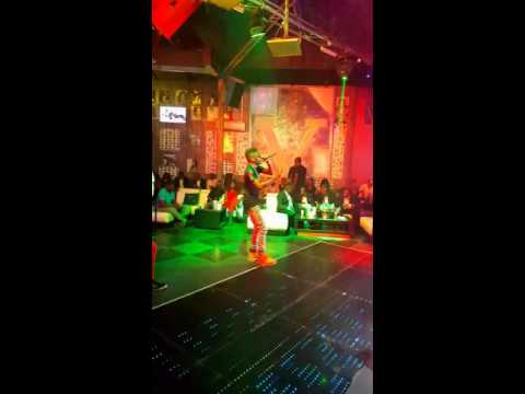 Rodikx: En Prestation au FIVE Up (Dakar)sur le Titre #NGONGONGO