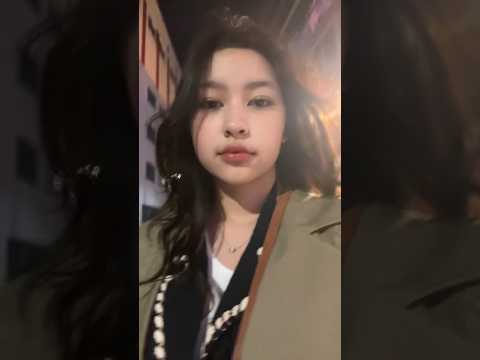 Cold face strolling around cold weatherrr #Shorts