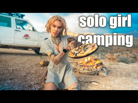 solo girl jeep life w/campfire pizza (from scratch)