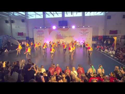 PS HROCH PARDUBICE - PUMP IT!  -  1 místo taneční skupina roku Hradec Králové