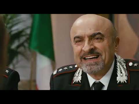 checco zalone colloquio Arma Carabinbieri