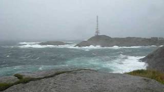 preview picture of video 'Henningsvær Lighthouse 09.09.09'