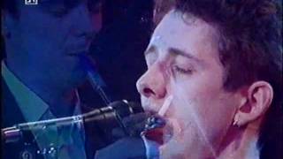 The Pogues - A pair of brown eyes (live)