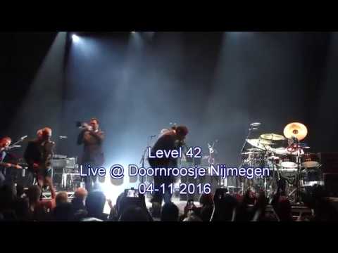Level 42 Live  @ Doornroosje Nijmegen 04-11-2016: Lessons in Love
