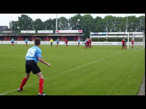 Thuis tegen VDZ.  Doelpunt Olivier