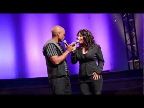 Josie Aiello & Jesse Campbell singing I Ain't Got You @ Agape in Culver City