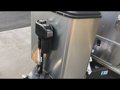 How To:  Rotate Tongue Jack Head (Make Room For Tailgate)