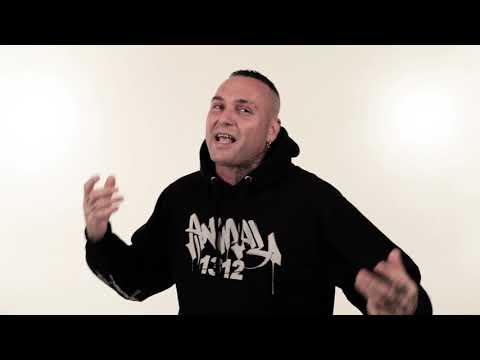 Karlos Animal - Más Fuerte (official video)