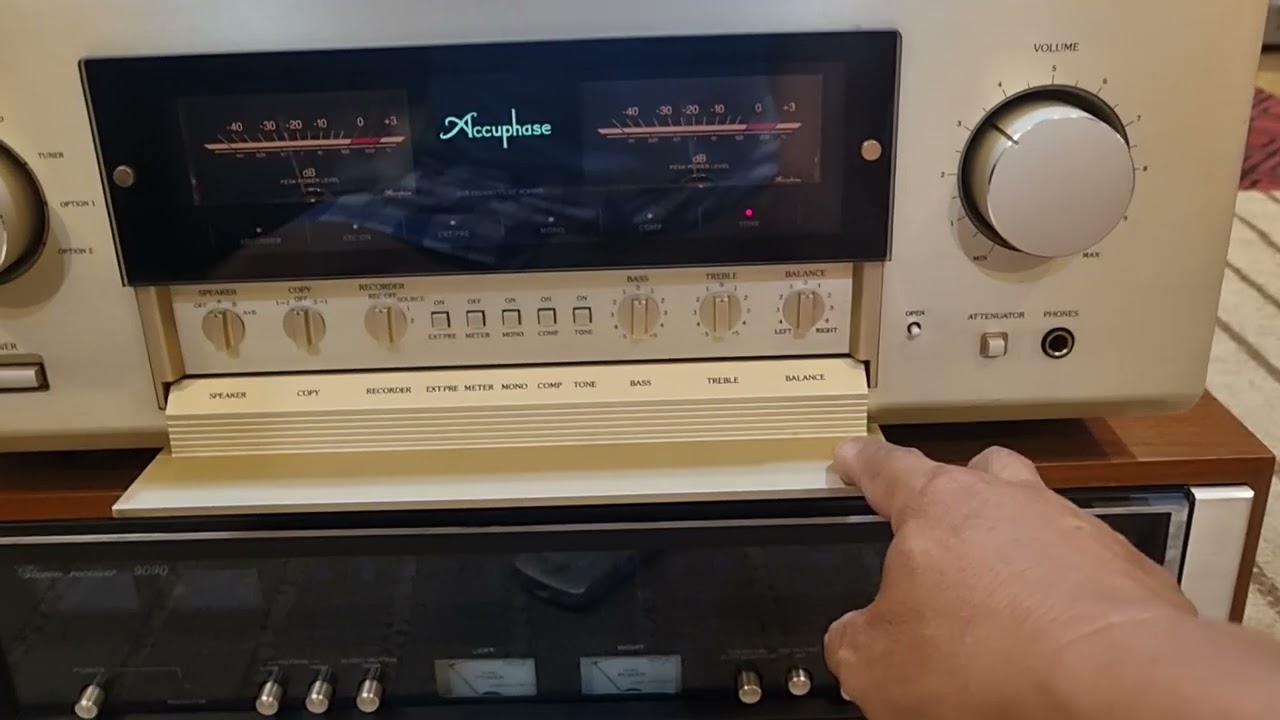 Test amply accuphase E-408 và sansui 9090 gửi bác ngoài bắc , Nhơn Audio tp Đà Nẵng xin cảm ơn