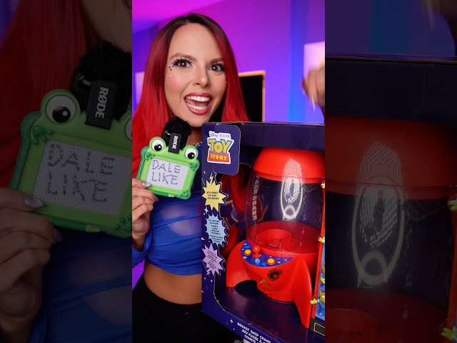 Vídeo relacionado con Disney Pixar Toy Story Aliens Claw Machine Pocket Camiseta