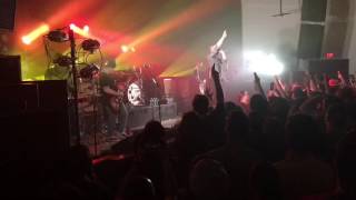 The Wonder Years performing "Thanks For The Ride", "Don't Let Me Cave In" and "Madelyn" 10.29.16