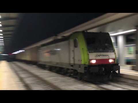 PRIMO SERVIZIO DI SANGRITANA IN PUGLIA..Containers da BRINDISI a CASTELGUELFO