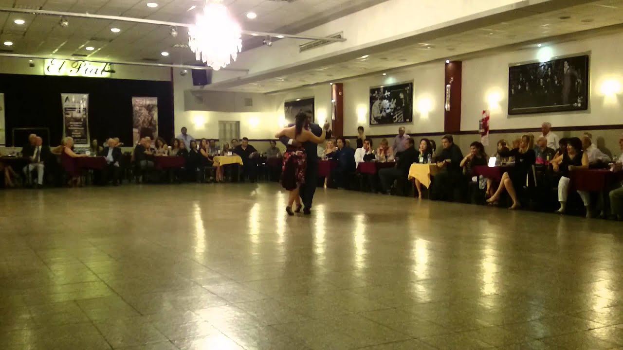 Laura sastria y Carlos estigarribia en la baldosa